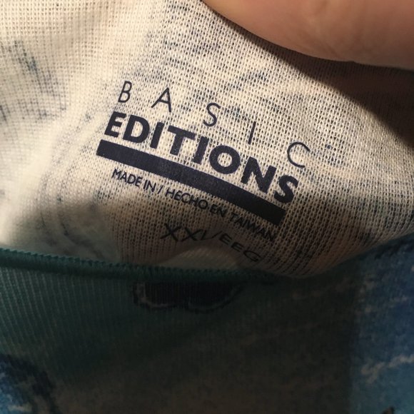 Basic Editions Paisley tee 341 *tee deal $12 or π - Picture 2 of 3